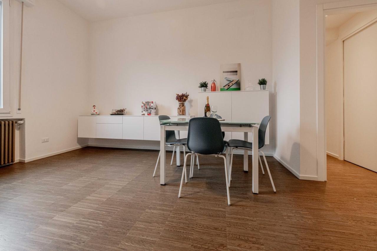 Realkasa De Crescenzi Family Apartment Bologna Eksteriør billede